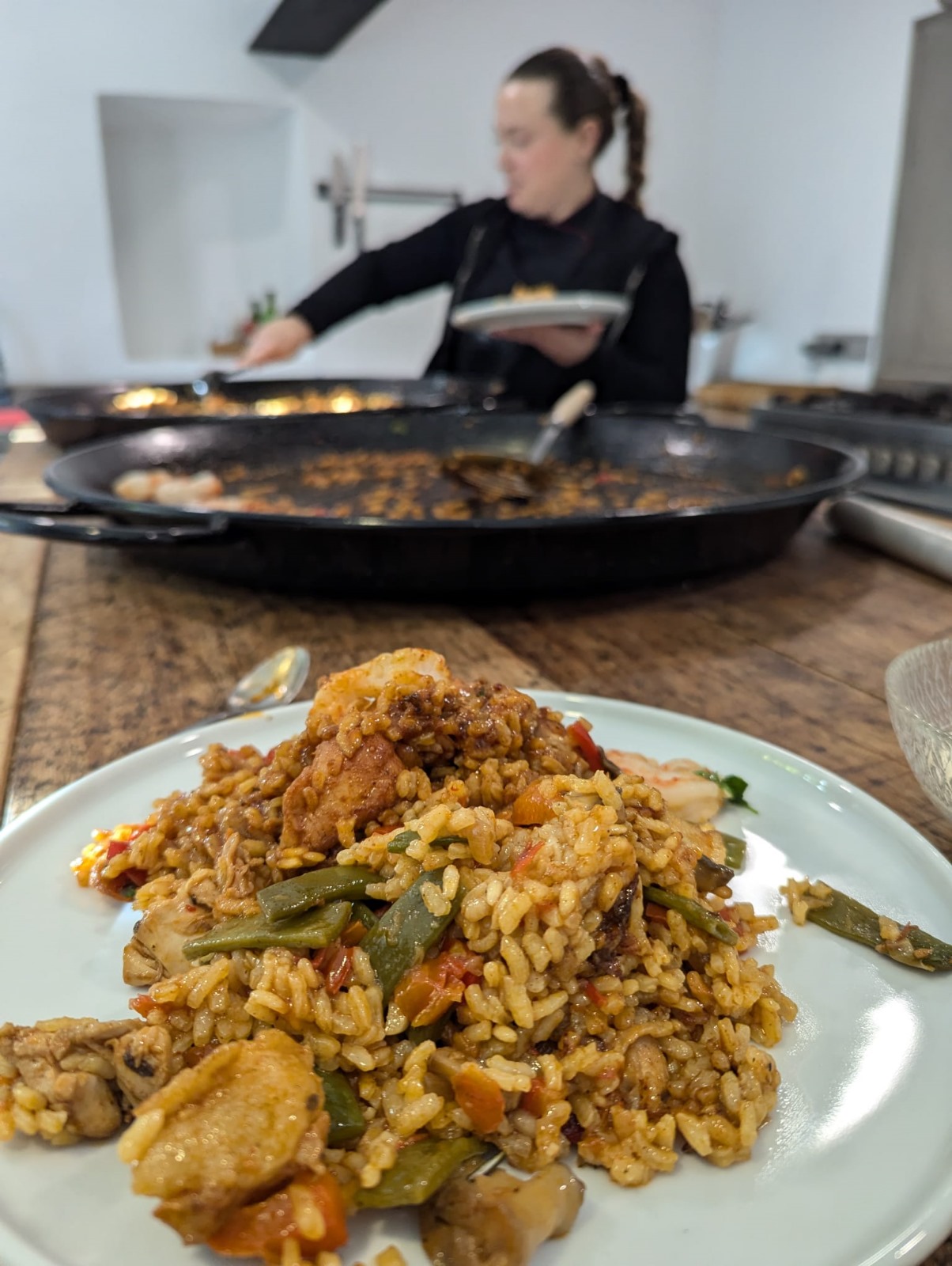 Paella de carne deliciosa - taller
